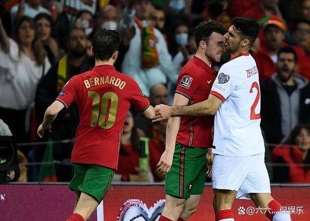 包含欧洲杯热门球队遭遇意外,小组出线形势不明的词条 包含欧洲杯热门球队遭遇意外,小组出线形势不明的词条