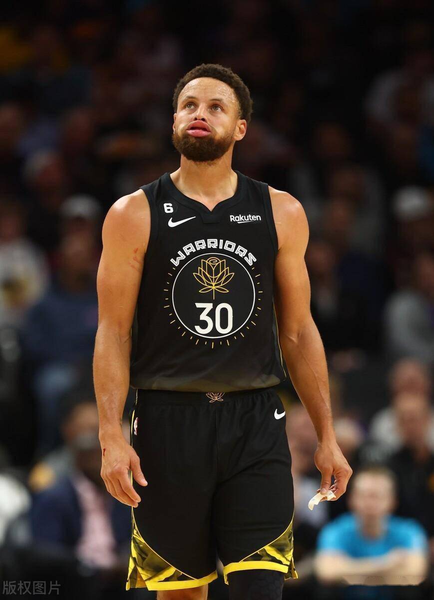 新赛季卫冕冠军实力逐渐显露,难以逆转 新赛季卫冕冠军实力逐渐显露,难以逆转